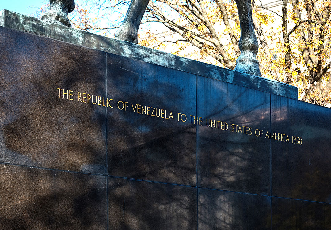 General Simon Bolivar statue featuring fine stone carving and exceptional craftsmanship by Rugo Stone.