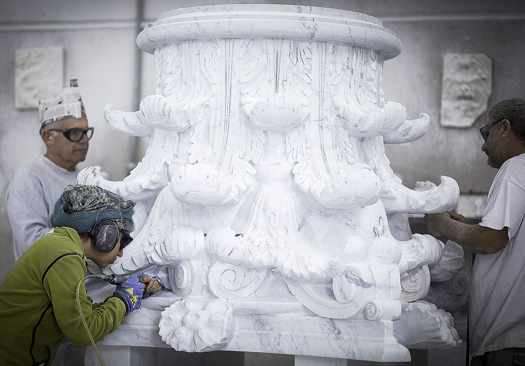 UVA Capital Rotunda with intricate stone detailing and architectural expertise by Rugo Stone.