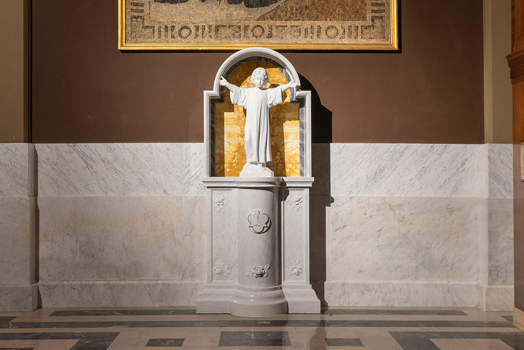 Marble sculpture of Venerable Cornelia Connelly by Rugo Stone – Experts in Natural Stone Carving & Custom Stonework Fabrication